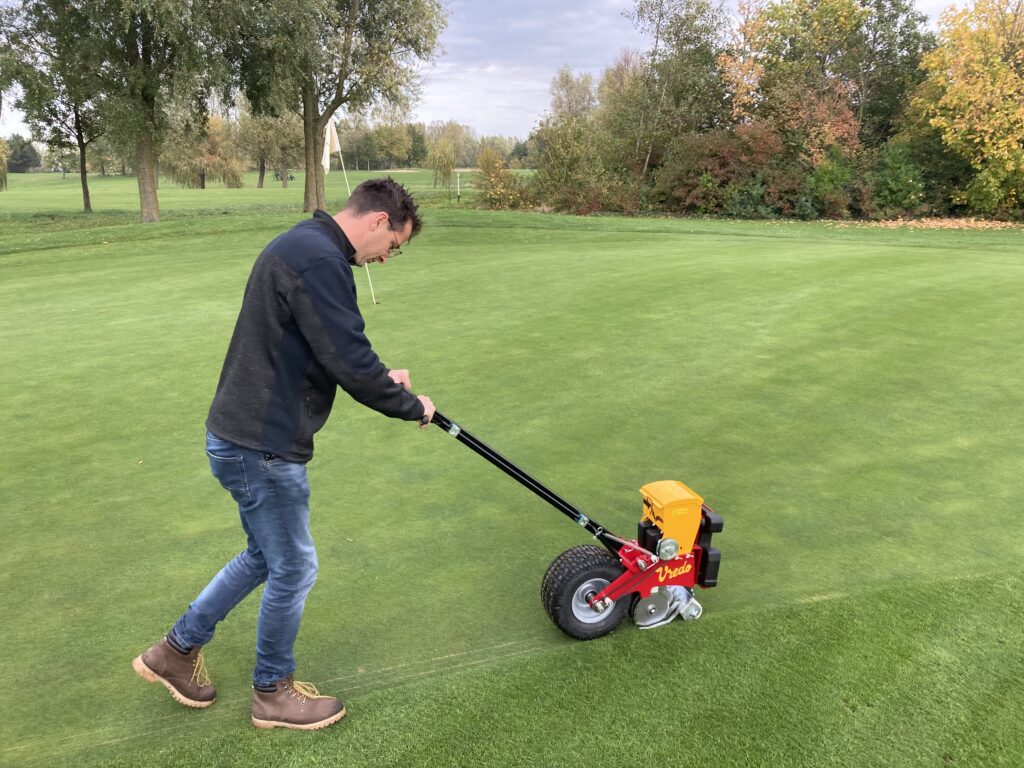 Vredo Turf Buddy™ Seeder