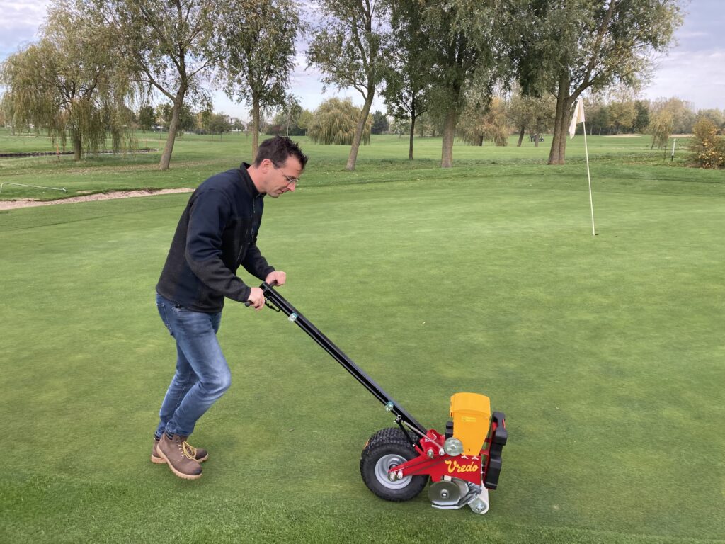 Vredo Turf Buddy™ Seeder